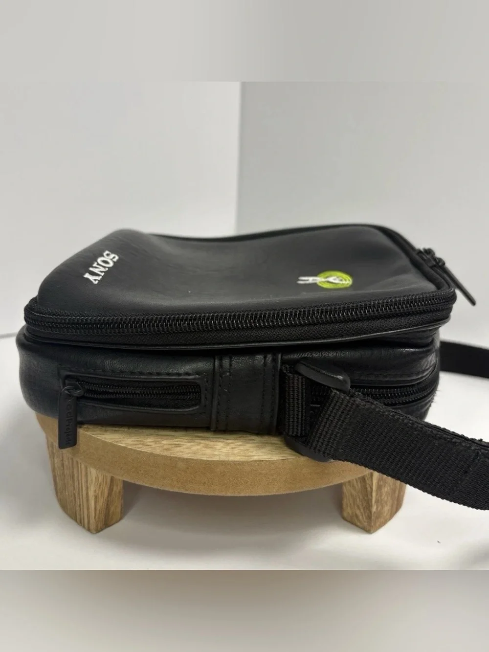 SONY - CD Projects, Model A Black CD Player Carry Case
